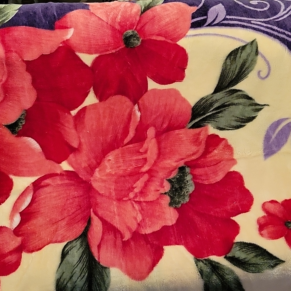 Multi-colored floral reversable Queen size blanket